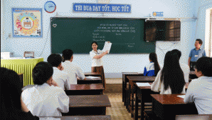 Sở GD&ĐT Đắk Lắk lên tiếng tin nam sinh dùng điện thoại, AI trong phòng thi đạt 9,75 điểm tiếng Anh kỳ thi tốt nghiệp