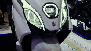 Suzuki chính thức mở bán ‘huyền thoại xe ga’ 150cc mới giá 61 triệu đồng: Xé vé Honda SH và SH Mode