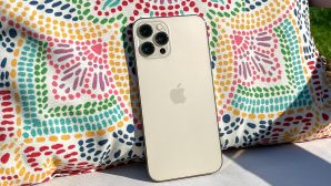 3 mẫu iPhone cũ cho học sinh, sinh viên đang tạo nên cơn sốt nhờ giá rẻ, dùng thêm nhiều năm tới