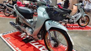 Chi tiết Honda Wave 125i độ trị giá 2 tỷ đồng: Giới trẻ Việt ‘choáng ngợp’ với cách chơi xe của Thái
