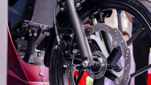 Tin xe máy 20/7: ‘Huyền thoại côn tay’ 150cc mới của Suzuki về đại lý Việt, chất hơn Honda Winner R, giá 54,5 triệu đồng
