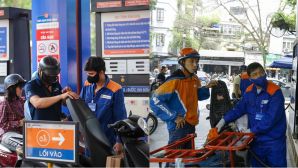 Giá xăng dầu hôm nay: Thế giới lên đỉnh, xăng E10, dầu diesel sắp có giá mới, dự báo tăng bao nhiêu?