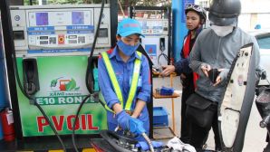 Giá xăng dầu hôm nay 23/7: Dầu diesel tăng mạnh, E10 và RON 92 ‘bốc hơi’ gần 10.000 đồng/lít, giá đầy bình xe ga 125cc