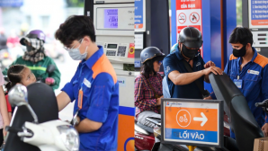 Giá xăng dầu hôm nay 26/7: Xăng Việt Nam rẻ hơn Lào 25.000 đồng/lít, dầu diesel bao nhiêu 1 lít?