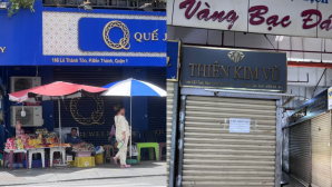 Thị trường vàng TP.HCM chao đảo: Hơn 30 doanh nghiệp ngừng hoạt động sau vụ án buôn lậu kim cương
