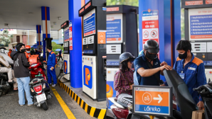 Giá xăng dầu hôm nay 29/7: Dự báo xăng trong nước lại sắp vọt lên cao, E10, E5 và diesel tăng bao nhiêu?