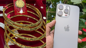 Giá vàng hôm nay tối 31/7 diễn biến kịch tính, dự báo giá vàng ngày mai, giá iPhone 15 Pro Max rẻ kỷ lục
