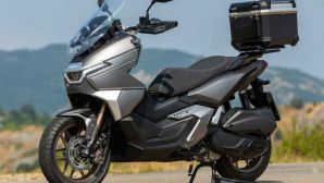 Phelon & Moore Panthette X 300 ra mắt: Xe tay ga adventure 300cc mới thách thức ADV350 và 368G