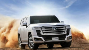 Toyota Land Cruiser 300 Hybrid ra mắt: ‘Đối cứng’ của Nissan Patrol, đại lý Việt đã nhận cọc