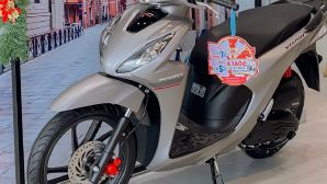 Bảng giá xe Honda Vision 2026 tháng 8/2026 'rẻ như bèo': Đại lý giảm giá trước làn sóng xe máy điện