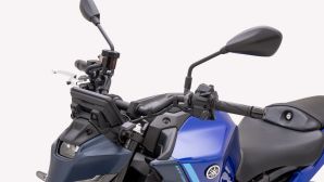 EFFEX Easy Fit Bar Plus cho Yamaha MT-09 2026, chỉ chỉnh vài milimét nhưng cải thiện đáng kể tư thế lái