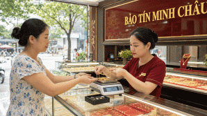 Cập nhật giá vàng hôm nay 10/8 (trưa 10/8): Vàng miếng SJC bất ngờ lao dốc, vàng nhẫn cũng giảm mạnh