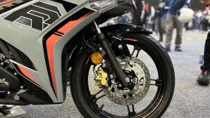 Tin xe máy 10/8: Yamaha ra mắt ‘'vua côn tay’ 155cc mới nét hơn cả Honda Winner R, giá 69 triệu đồng
