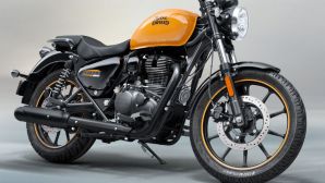 Chính thức ra mắt ‘vua côn tay’ mới thiết kế khác hẳn Yamaha Exciter, trang bị vượt xa Honda Winner R, giá rẻ