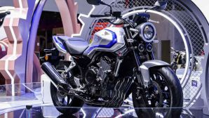 Honda CB400 Super Four E-Clutch có khả năng ra mắt tại Thái Lan, hồi sinh huyền thoại 4 xi-lanh