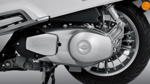 ‘Vua xe ga’ 175cc mới của Ý chính thức ra mắt giá 112 triệu đồng: ‘Nét’ hơn Honda SH, trang bị vượt trội SH Mode