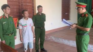 Quá khứ đen tối của gã nghịch tử đánh cha mẹ trọng thương, nguồn cơn chỉ vì chuyện bật đèn