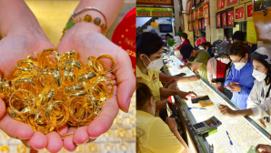 Bảng giá vàng hôm nay 17/8: Vàng SJC nhẫn trơn 9999 vẫn rẻ so với đỉnh, người mua đã lỗ bao nhiêu?