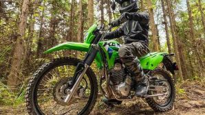 Tin xe hot 18/8: ‘Vua côn tay’ mới ‘đồng hương’ với Honda Winner R và Yamaha Exciter ra mắt với giá mềm