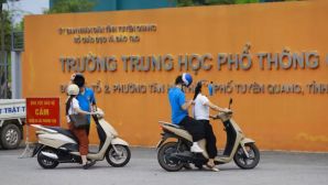 Phổ điểm Tiếng Anh thi lại tốt nghiệp ở Chuyên Tuyên Quang khác đợt 1 thế nào?