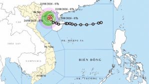 Tin áp thấp nhiệt đới: Sắp mạnh thành bão số 4, cập nhật hướng di chuyển mới nhất