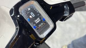 ‘Vua xe ga’ mới tinh chính thức mở bán giá 79 triệu đồng: Thiết kế sang hơn Honda Air Blade và Vario