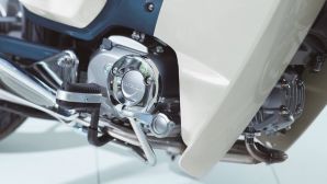 Honda chính thức bàn giao ‘huyền thoại xe số’ 125cc mới về đại lý: Thiết kế đẹp hơn Future, giá mềm