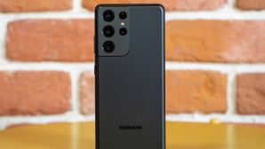 Đây là lão tướng Galaxy S sở hữu camera thiên lý nhãn zoom 10x rẻ như rau, át vía iPhone 17 Pro Max