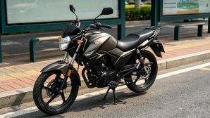 Tin xe hot 27/8: ‘Vua côn tay’ 150cc mới khác xa Yamaha Exciter và Honda Winner R ra mắt, giá cực rẻ chỉ 38 triệu đồng