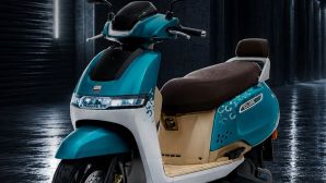 Tin xe trưa 27/8: ‘Xe ga quốc dân’ mới ‘chất’ hơn cả Honda SH Mode ra mắt, giá chỉ 38,4 triệu đồng ngang Vision