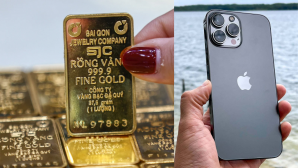Giá vàng hôm nay chiều 28/8 vụt lên mốc 150 triệu, có nơi lại giảm sâu 800.000 đồng, iPhone 13 Pro Max rẻ bèo