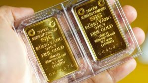 Giá vàng hôm nay 1/9 mới nhất: Vàng trong nước 'mất giá' diện rộng nhưng vẫn còn 'cửa tăng'!