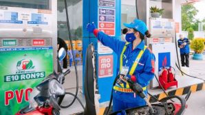 Giá xăng dầu chiều 31/8: Xăng E10 RON 95 sắp ‘thủng đáy’, E5 RON 92 ‘sáng cửa’ xuống 17.000 đồng/lít, giá đầy bình xe số