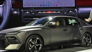 Hyundai chính thức ra mắt mẫu sedan hạng C đẹp long lanh giá 457 triệu đồng: Xé vé Mazda 3 và Kia K3