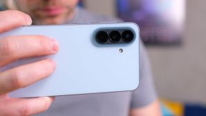Vua Android tầm trung mới nhất của Samsung là đây, dưới 10 triệu ăn đứt iPhone 17e, so kè iPhone 17