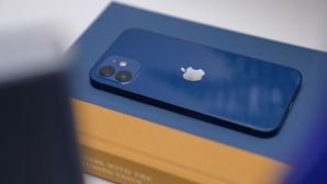 Đây là vua iPhone có màn OLED kèm 5G rẻ nhất Việt Nam xịn hơn iPhone 16e, chỉ rẻ bằng 1/3 iPhone 17e