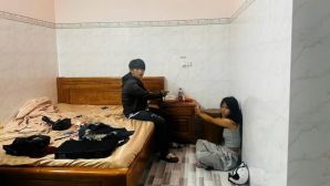 Đôi nam nữ làm chuyện đáng xấu hổ trong nhà nghỉ Hoa Hồng, công an lần ra thêm bí mật