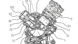 QJMotor gây chú ý với động cơ 1 xi-lanh giả dạng V-twin: Piston thứ hai chỉ để... chống rung!