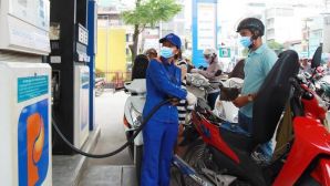 Giá xăng dầu chiều nay 7/9: E10 rẻ hơn đỉnh 8.150 đồng, RON 92 có giảm dưới 18.000 đồng/lít? Giá đầy bình các mẫu xe số