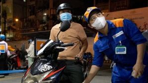 Giá xăng dầu tối 7/9: Dầu diesel ‘rẻ bèo’, E10 và RON 92 ‘sáng cửa’ về dưới 18.000 đồng/lít? Giá lăn bánh VinFast VF 8