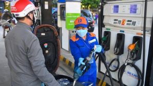 Giá xăng dầu chiều nay 9/9: E5 RON 92 rất gần mốc 18.000 đồng/lít, E10 RON 95 có xuống đáy mới? Giá đầy bình xe ga 125cc