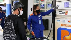 Giá xăng dầu trưa 10/9: Xăng E5 RON 92 cực rẻ, E10 RON 95 ‘sáng nước’ giảm về 17.000 đồng/lít? Giá đầy bình xe ga 110cc