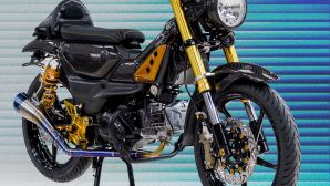 Yamaha PG-1 'thoát xác' với bản độ Road Racing cực chiến: Full carbon kevlar, phuộc USD