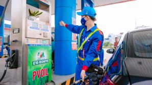 Giá xăng dầu hôm nay 23/9: Dầu diesel sắp rẻ trở lại, E10 và RON 92 xuống 21.000 đồng/lít? Giá lăn bánh VinFast VF 9 mềm