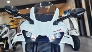 KOVE 450RR KEC ra mắt ly hợp điện tử KEC: 3 chế độ, chạy phố nhàn tênh vẫn giữ chất thể thao