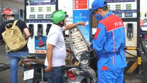 Giá xăng dầu trưa 23/9: E10 RON 95 và E5 RON 92 ‘rộng cửa’ về 21.000 đồng/lít, dầu diesel rẻ? Giá đầy bình ô tô Honda