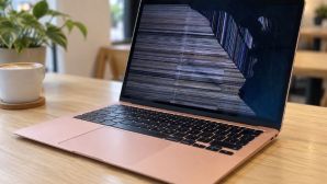 Thay màn MacBook chính hãng cần lưu ý gì?