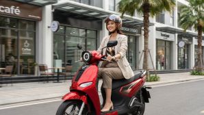 VinFast Kyo đáp ứng lịch đi làm linh hoạt của người trẻ, giá sau ưu đãi chỉ từ 25 triệu đồng
