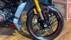 ‘Huyền thoại bóng đêm’ mới chính thức ra mắt giá 74 triệu đồng: Có ABS 2 kênh xịn hơn Honda Winner R