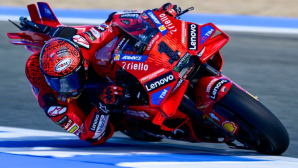 Ducati có thể 'cười thầm' khi Bagnaia rời đi: Aprilia sắp đón một nhà vô địch đầy bất ổn?